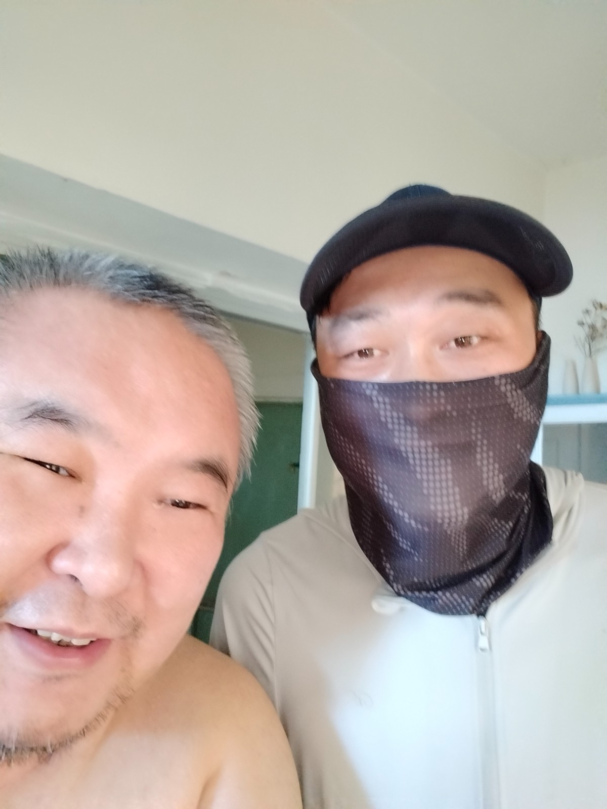 1753667622883203.jpg 1000008712.jpg